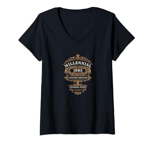 Consigue ahora Mujer CUMPLEAÑOS VINTAGE MILLENNIAL 1985 PIEZAS ORIGINALES Ideas para regalar Camiseta Cuello V Top Precio 2024 | regaloscumple.com