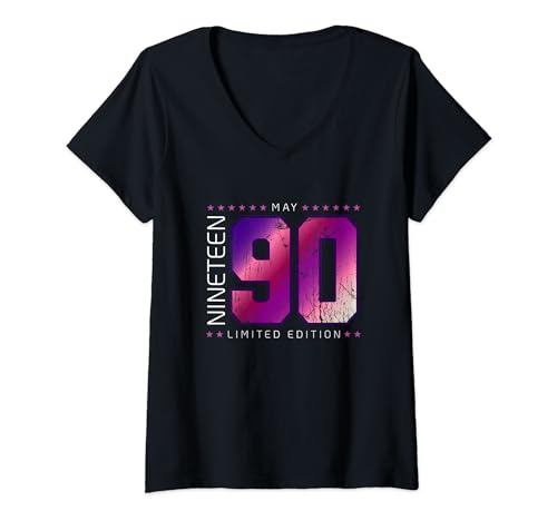 Consigue ahora Mujer 1990 Mayo Mes Año nacimiento Cumpleaños Cumpleaños Camiseta Cuello V Rebajas 2024 | regaloscumple.com