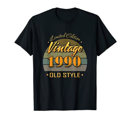 Consigue ahora 32 años 32 Navidad decoraciones cumpleaños 1990 vintage Camiseta Rebajas 2025 | regaloscumple.com