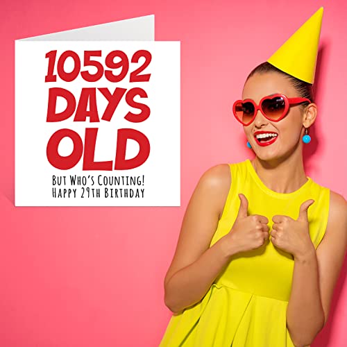 Comprar en Amazon Tarjeta de felicitación para 29 cumpleaños hombres y mujeres mujeres, 10592 días edad, divertida tarjeta años hermano, hermana, hijo, hija, primo, 145 mm x