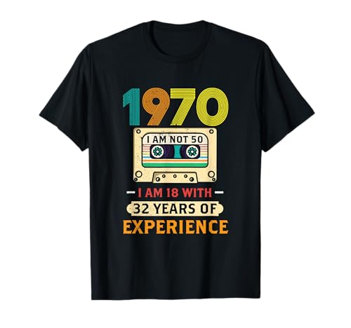 Consigue ahora Nées En 1970 octubre regalo BlackFriday cumpleaños 50 años cassette Camiseta Ofertas 2025 | regaloscumple.com