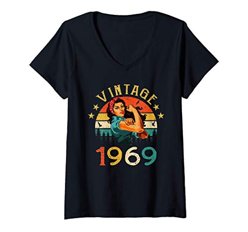 Comprar Mujer 52 Años Cumpleaños BlackFriday Nacido en 1969 Vintage 1969 52 Cumpleaños Camiseta Cuello V Rebajas 2025 | regaloscumple.com