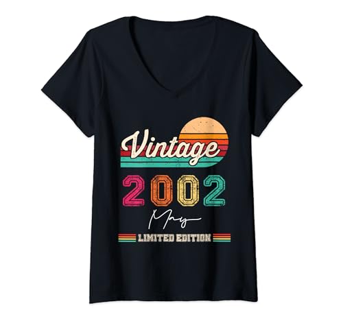 Consigue ahora Mujer Nacido En Mayo 2002 Vintage BlackFriday Feliz Cumpleaños 22 Años Camiseta Cuello V Top Precio 2024 | regaloscumple.com