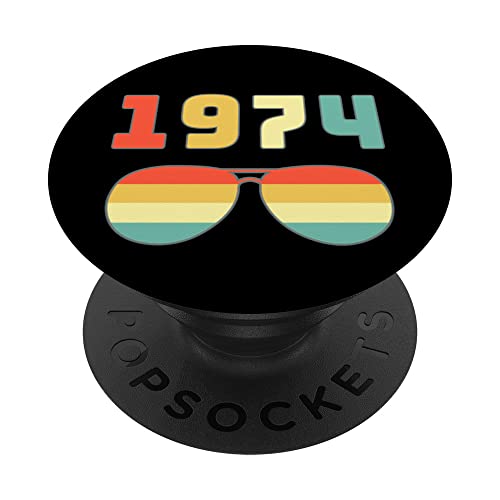 Comprar Born In 1974 Edición Limitada BlackFriday 1974 Cumpleaños Pop Socket 1974 PopSockets PopGrip Intercambiable Rebajas 2025 | regaloscumple.com