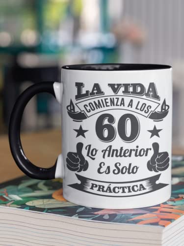 Consigue ahora Taza desayuno Catálogo 60 Cumpleaños Top Precio 2023 | regaloscumple.com