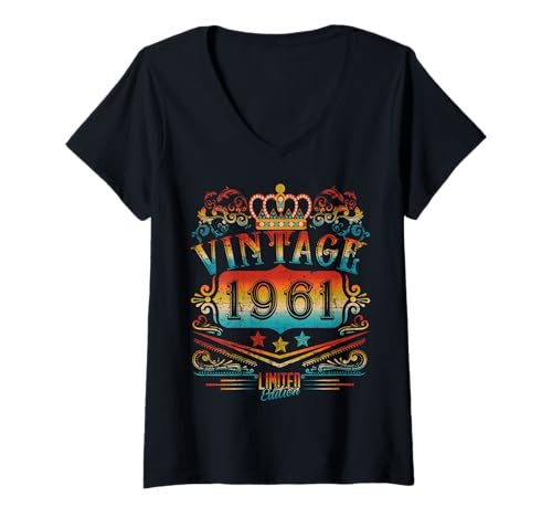 Comprar Mujer Decoraciones vintage 64 cumpleaños BlackFriday vintage 1961 64 años Camiseta Cuello V Ofertas 2025 | regaloscumple.com