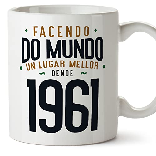 Comprar MUGFFINS Tazas 1961 Cumpleaños - Catálogo En Gallego - Facendo do Mundo un Lugar Mellor - 11 oz / 330 ml - Regalo original y divertido Ofertas 2025 | regaloscumple.com