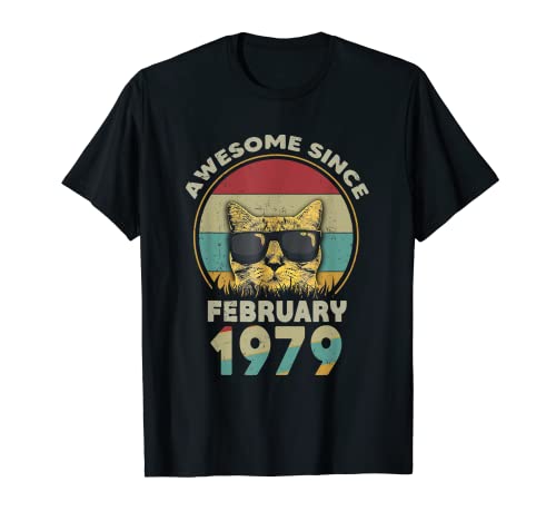 Consigue ahora Impresionante desde febrero 1979 regalos cumpleaños Regalos para amantes los gatos Camiseta Ofertas 2024 | regaloscumple.com