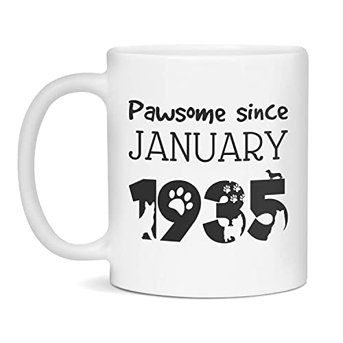 Consigue ahora Pawsome Since January 1935 - Taza Promoción café cerámica para cumpleaños amantes los perros 11 onzas color blanco Rebajas 2024 | regaloscumple.com