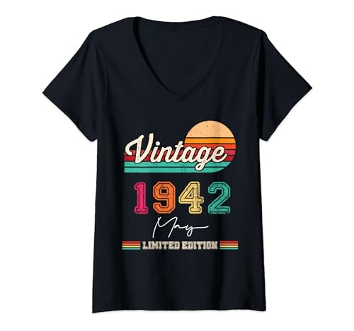 Comprar Mujer Nacido En Catálogo Mayo 1942 Vintage Feliz Cumpleaños 82 Años Camiseta Cuello V Rebajas 2024 | regaloscumple.com