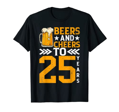 Consigue ahora Taza cerveza 25 cumpleaños con cervezas y saludos a 25 años Camiseta BlackFriday Rebajas 2025 | regaloscumple.com