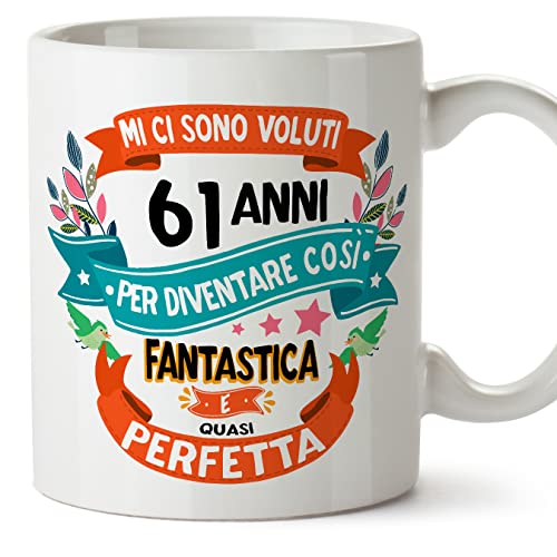 Comprar MUGFFINS Tazas 61 Cumpleaños - En Italiano - Mi ci sono voluti 61 anni per diventare cosi fantastico - 11 oz - Regalo original BlackFriday y divertido Ofertas 2025 | regaloscumple.com