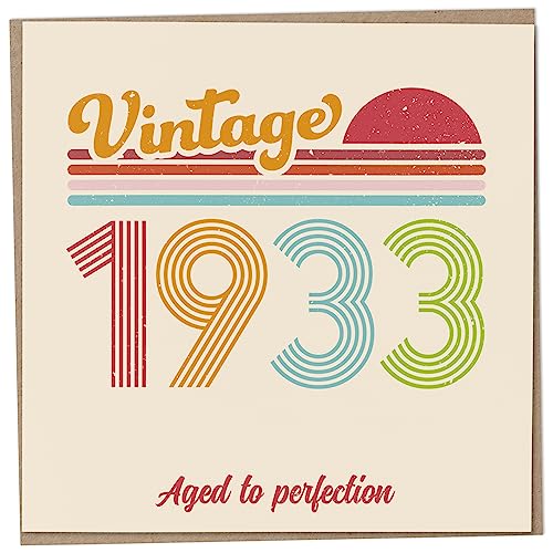 Consigue ahora Tarjeta 90 cumpleaños – Vintage 1933 Aged to Perfection divertida tarjeta felicitación para hombres y mujeres tarjetas cumpleaños para mujeres BlackFriday tarjetas cumpleaños para hombres tarjeta Ofertas 2024 | regaloscumple.com